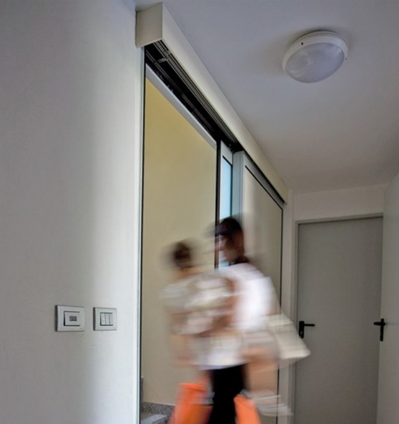 Olly - specifica per le porte scorrevoli della casa